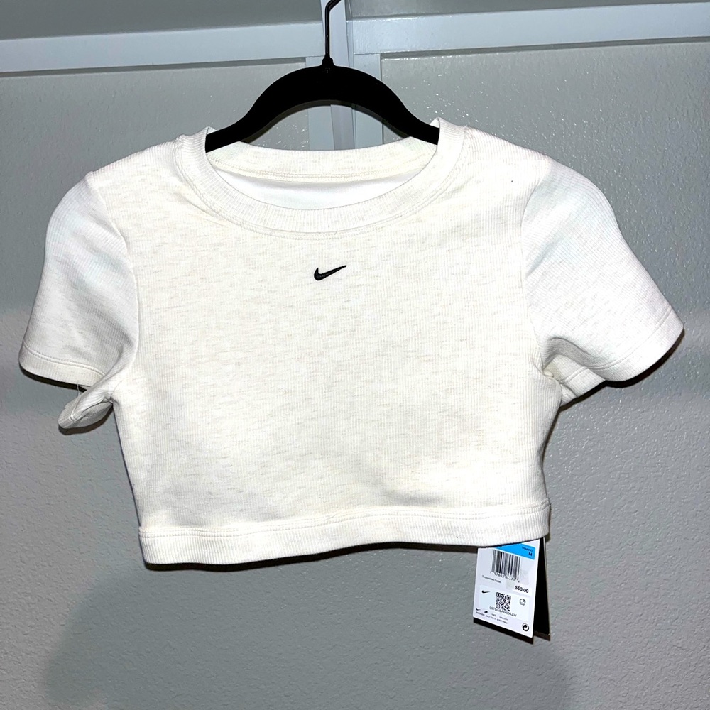 Nike Women’s Off-White Short Sleeve Crop Top